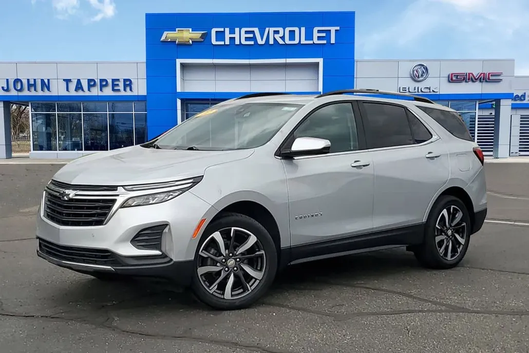 2022 Chevrolet Equinox LT photo 1