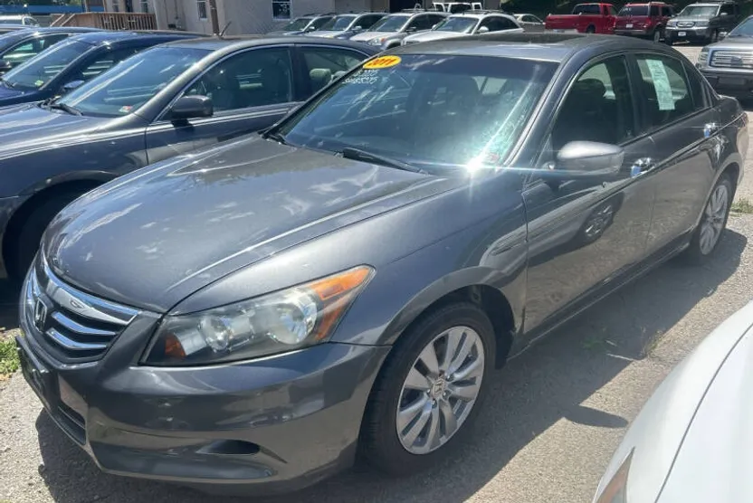 2011 Honda Accord EX-L V6 photo 1