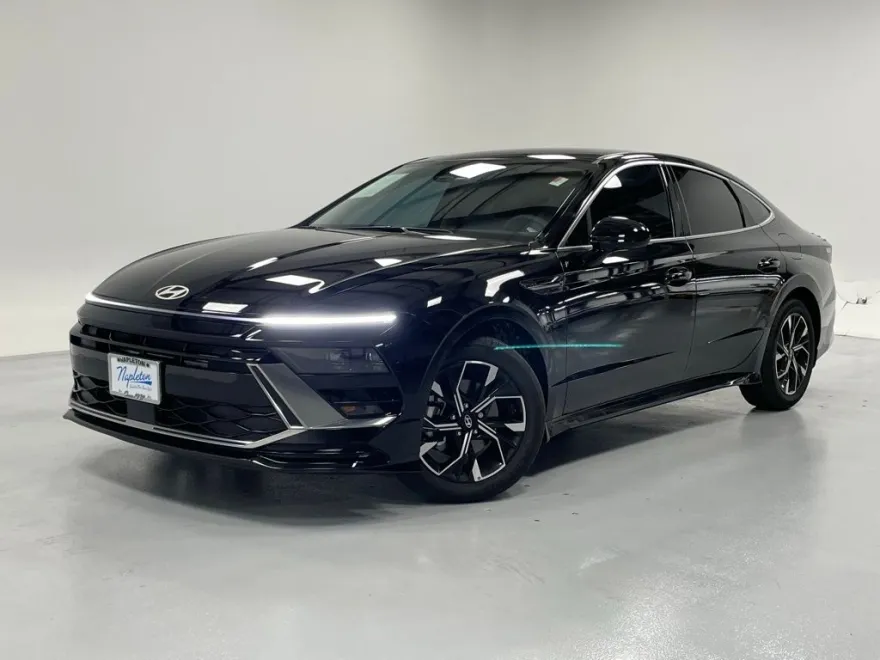 2025 Hyundai Sonata SEL photo 1