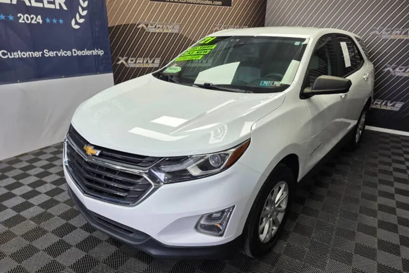 2021 Chevrolet Equinox LS photo 1