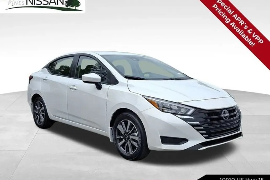 2025 Nissan Versa SV photo 1