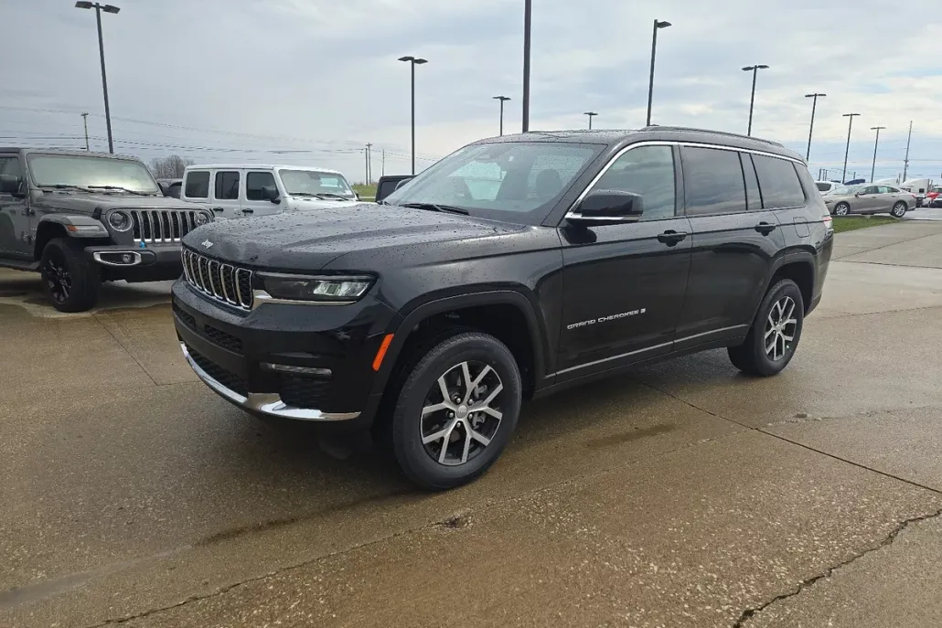 2025 Jeep Grand Cherokee L photo 1