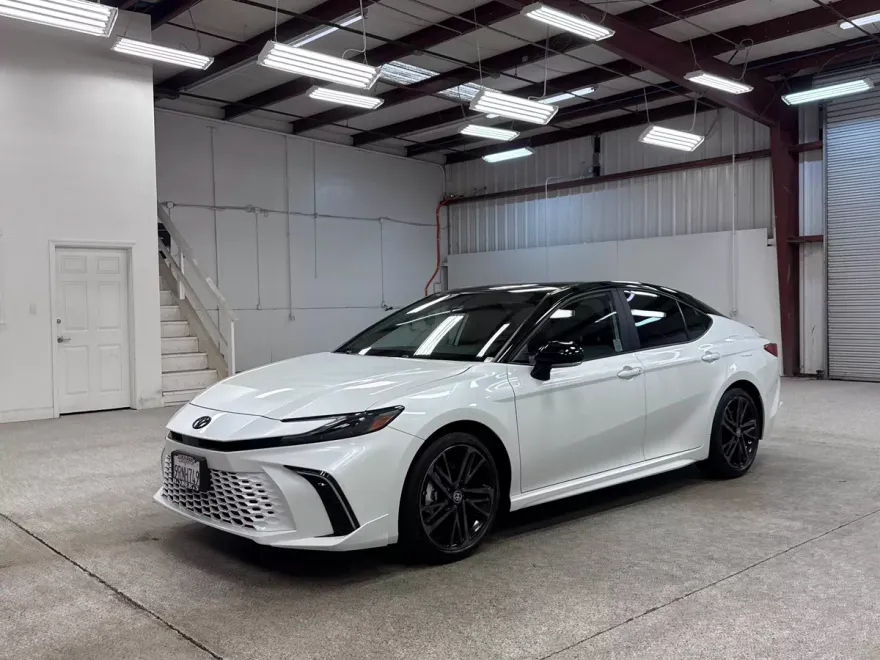 2025 Toyota Camry XSE photo 1