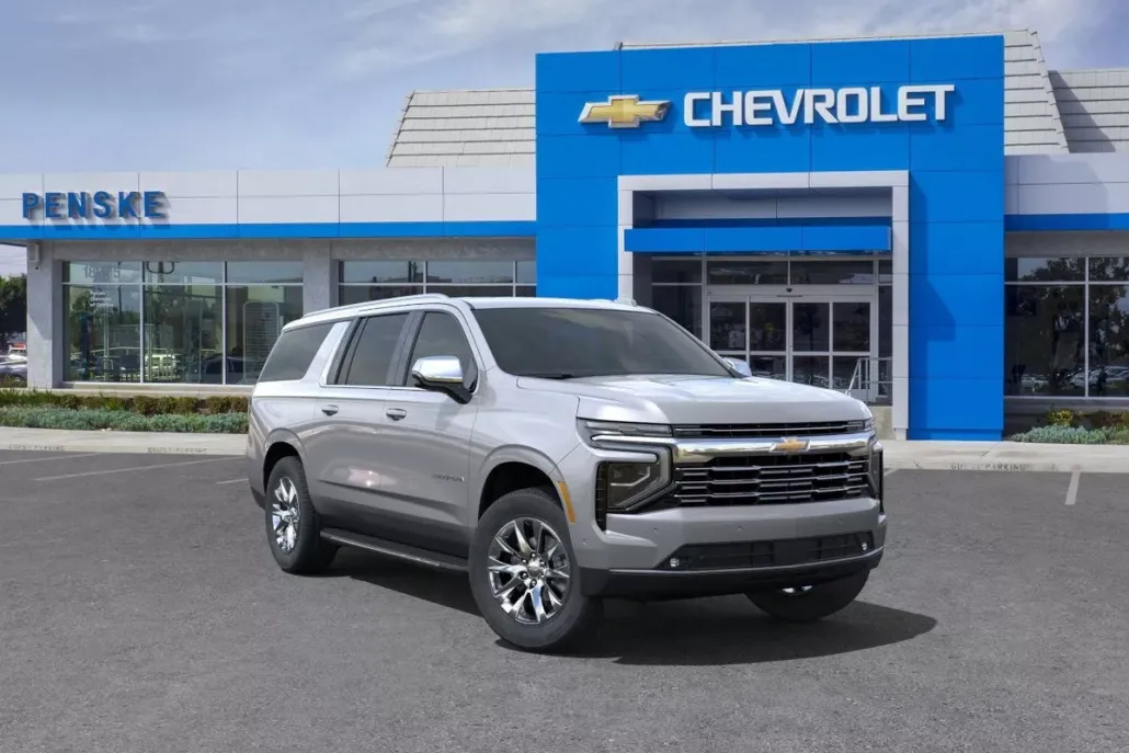 2025 Chevrolet Suburban Premier photo 1