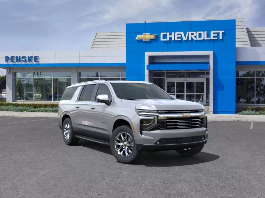 2025 Chevrolet Suburban Premier photo 1
