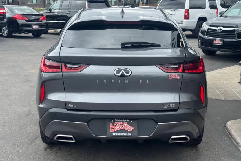 2022 Infiniti QX55 Essential photo 1