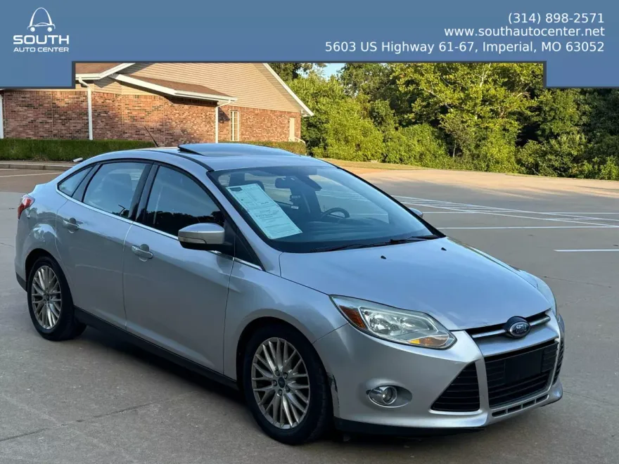 2012 Ford Focus SEL Sedan photo 1