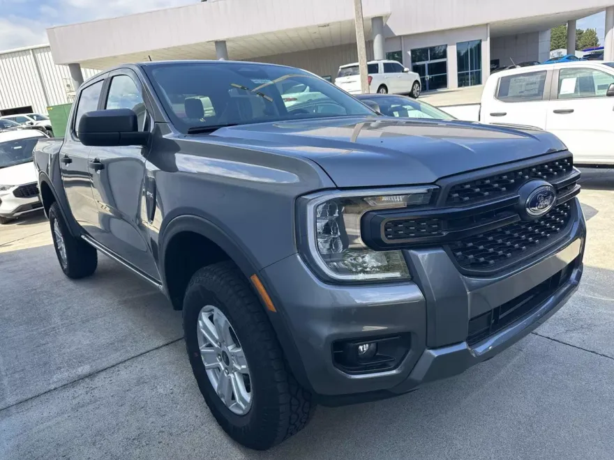 2025 Ford Ranger XL photo 1
