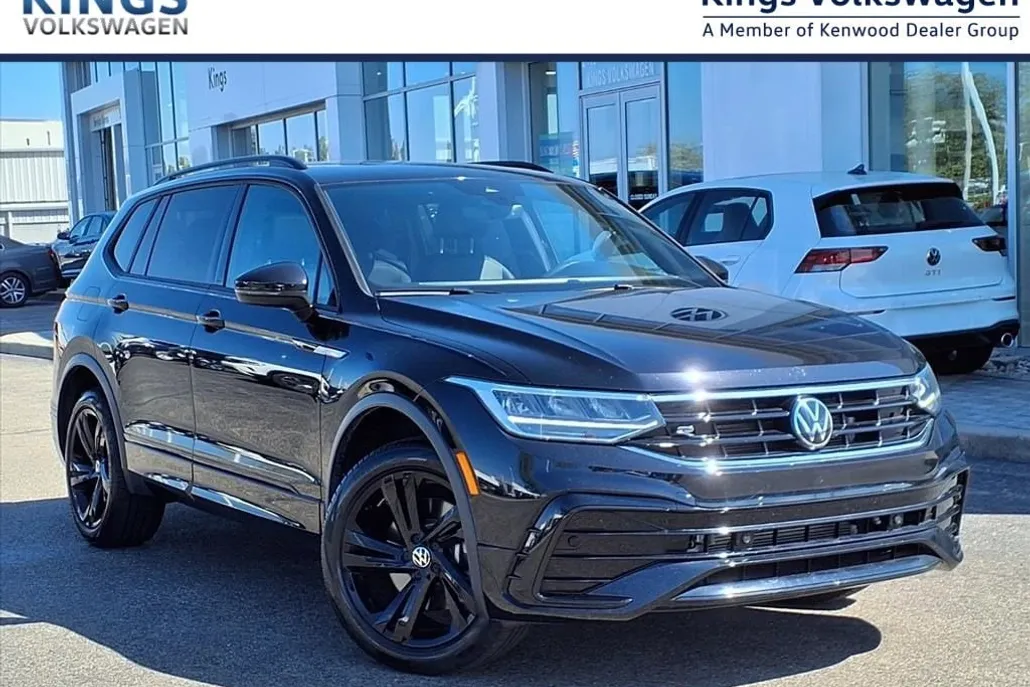 2024 Volkswagen Tiguan SE R-Line Black photo 1
