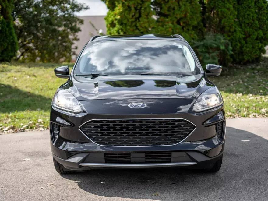 2021 Ford Escape SE photo 1