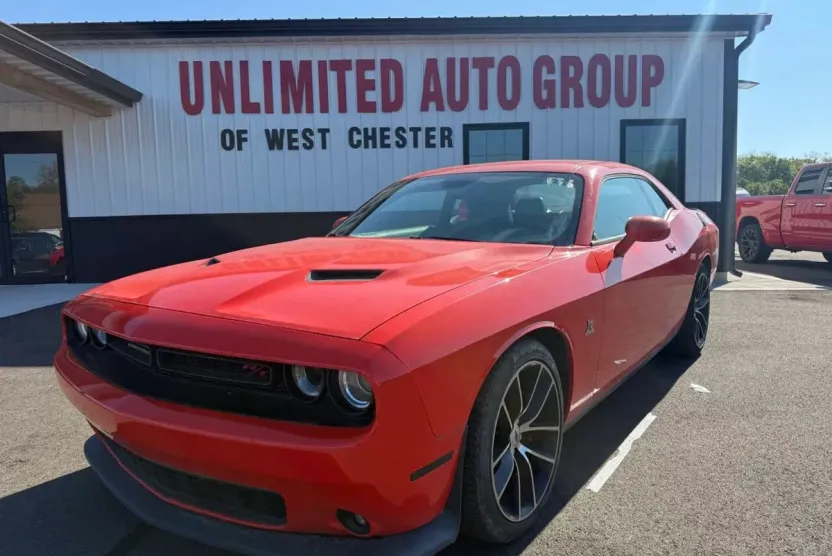 2017 Dodge Challenger R/T Scat Pack photo 1