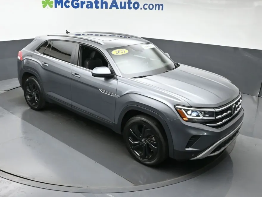 2021 Volkswagen Atlas Cross Sport V6 SE Technology photo 1
