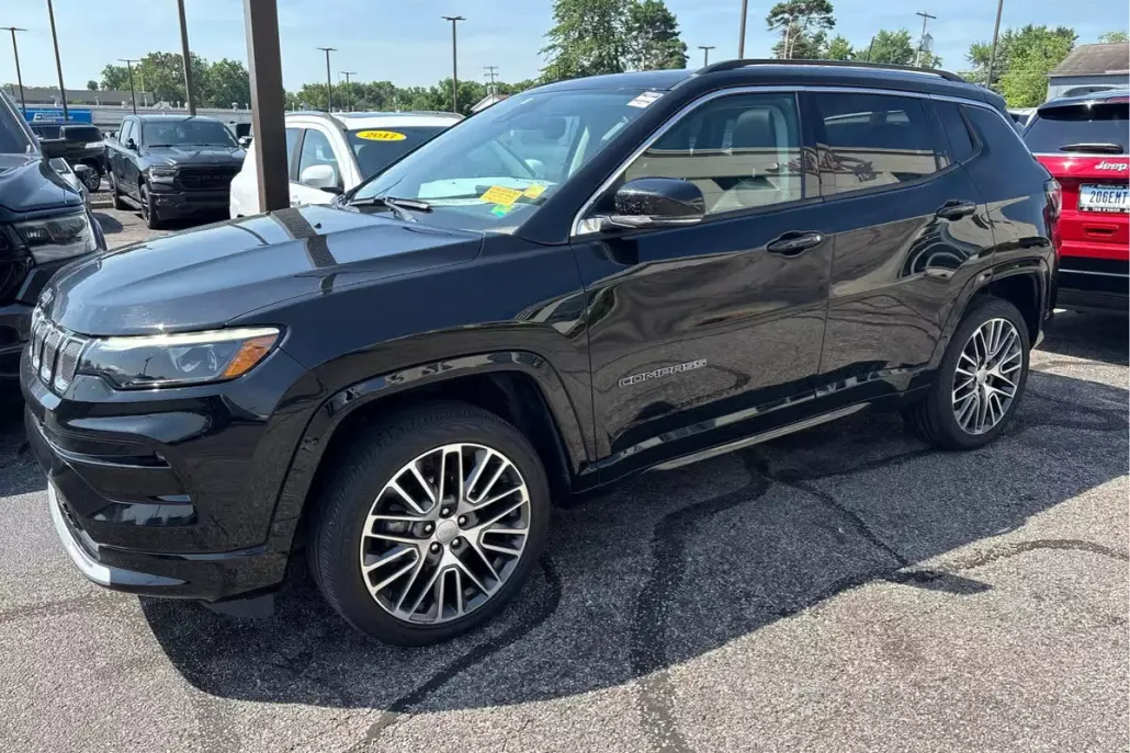 2022 Jeep Compass Limited photo 1