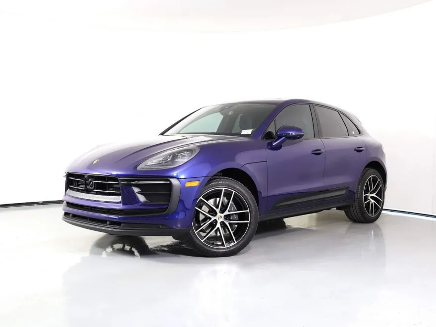 2024 Porsche Macan photo 1