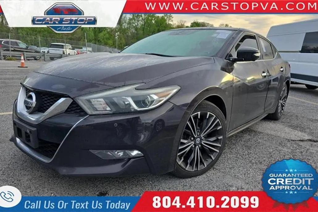 2012 Toyota Camry SE photo 1