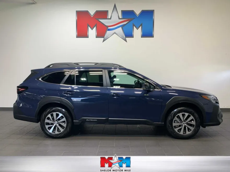 2025 Subaru Outback Premium photo 1