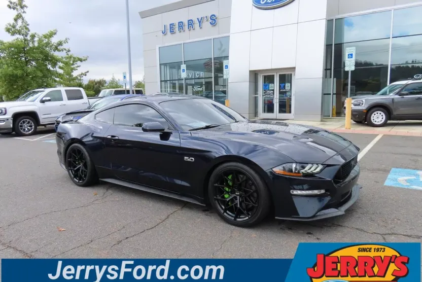 2021 Ford Mustang GT photo 1