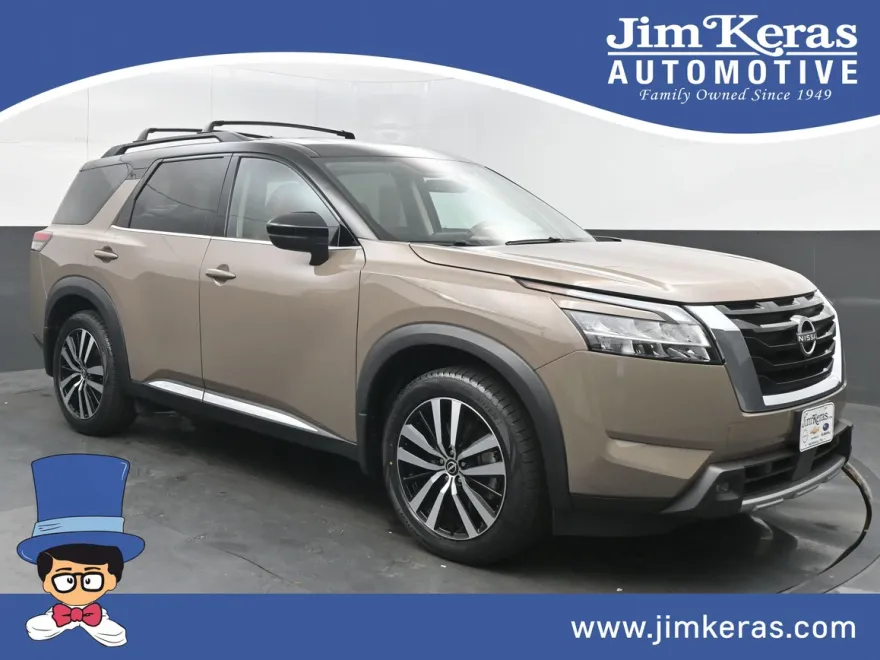 2023 Nissan Pathfinder Platinum photo 1