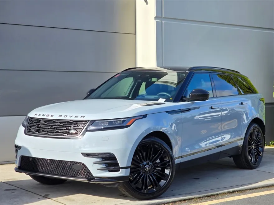 2026 Land Rover Range Rover Velar SE photo 1