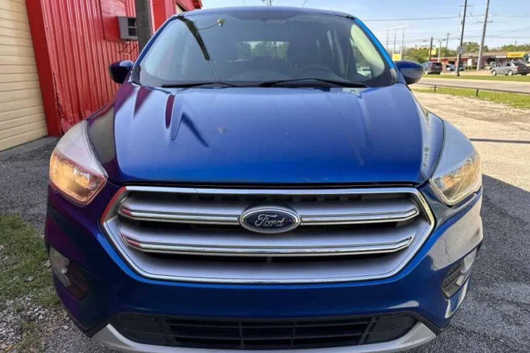 2017 Ford Escape SE photo 1