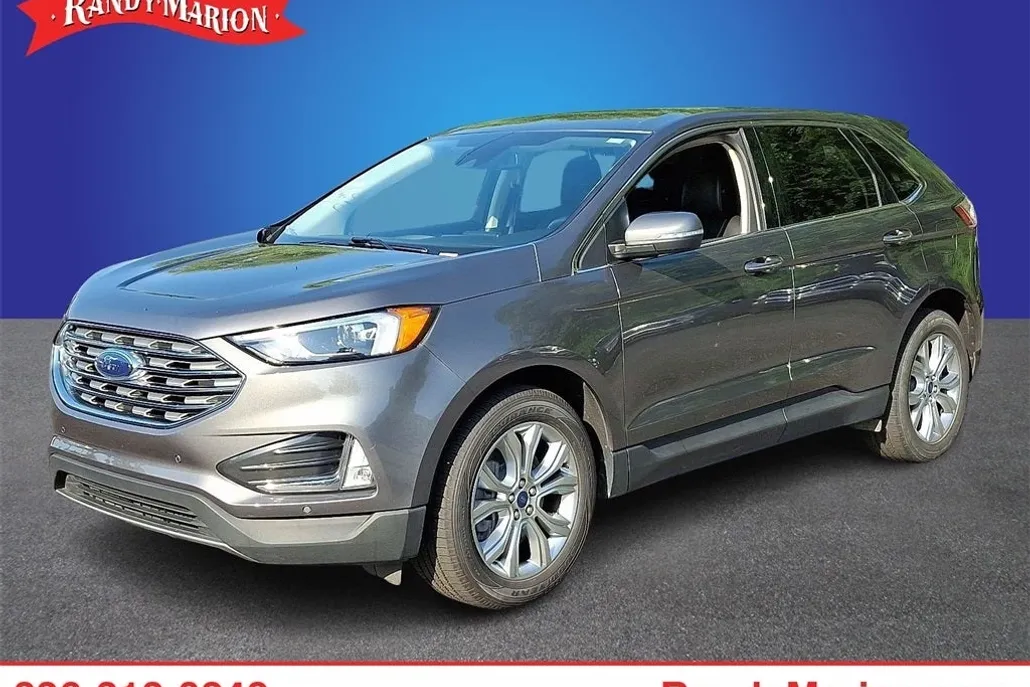2022 Ford Edge Titanium photo 1