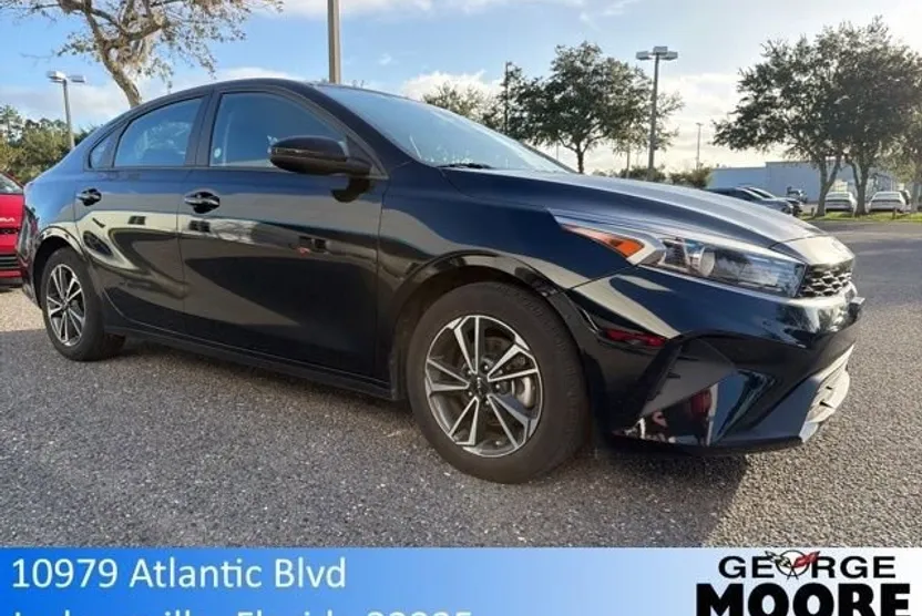 2024 Kia Forte LXS photo 1