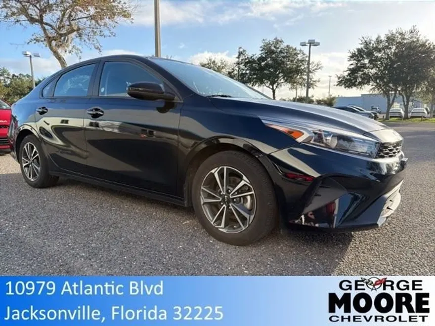 2024 Kia Forte LXS photo 1