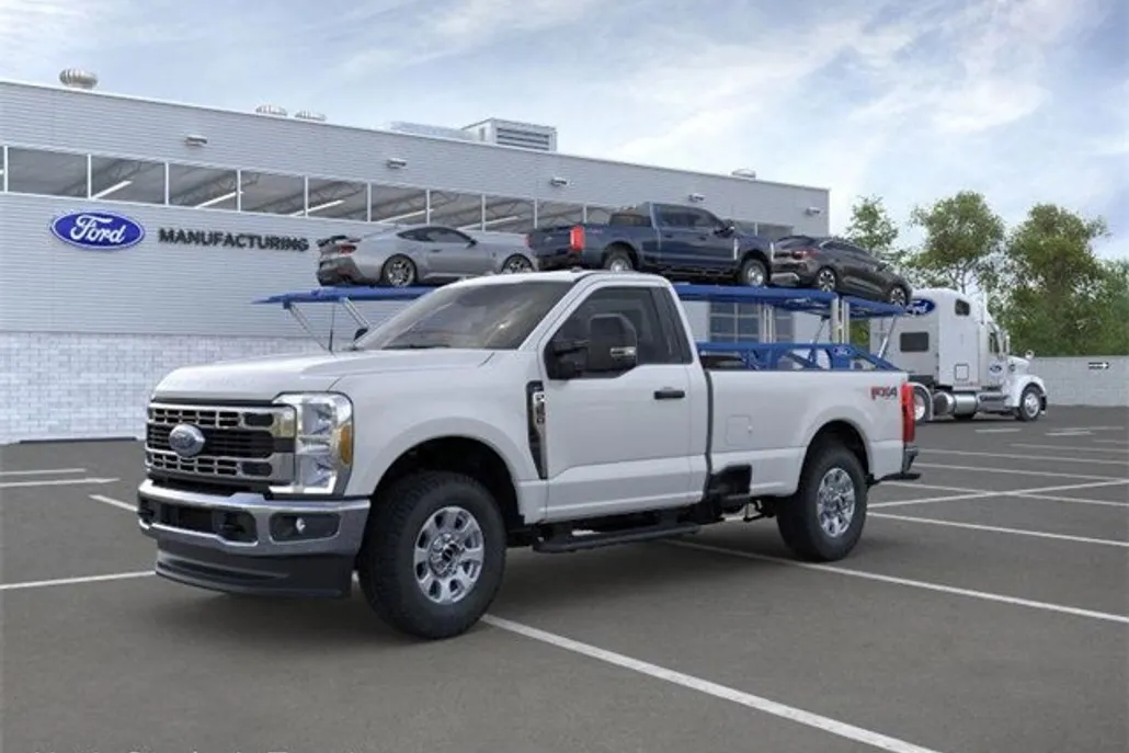 2025 Ford F-350 photo 1