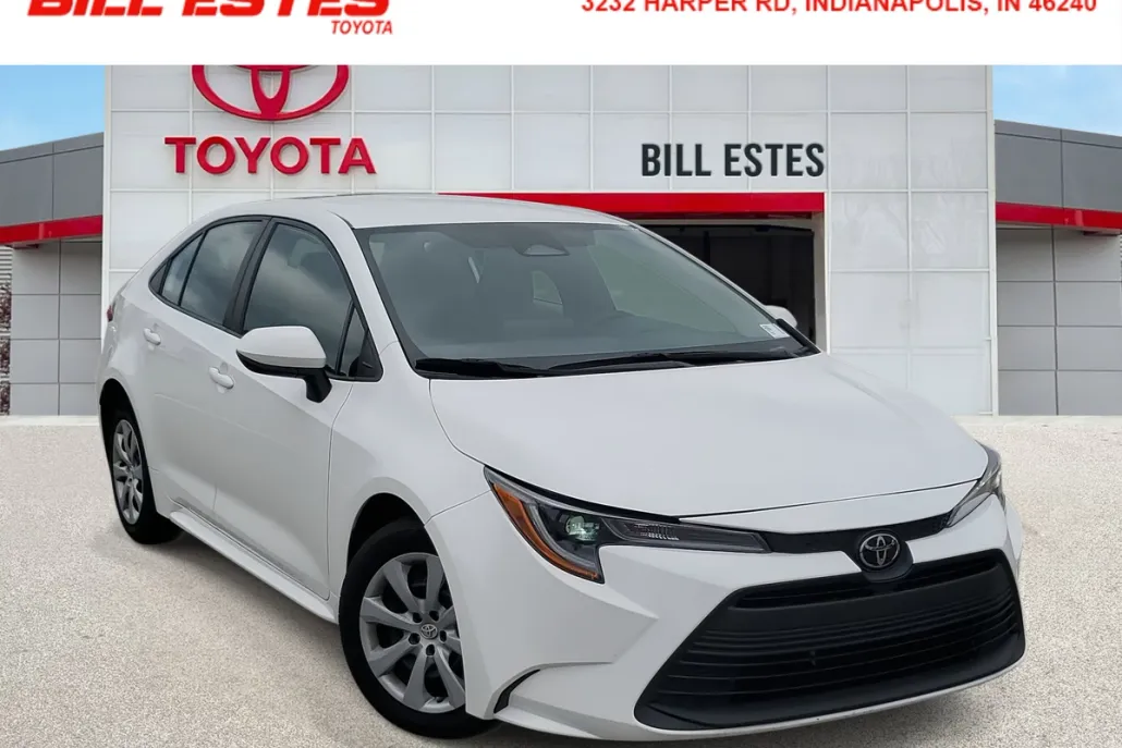 2023 Toyota Corolla LE photo 1