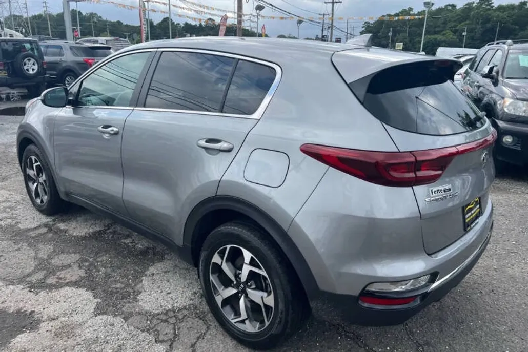 2021 Kia Sportage LX photo 1