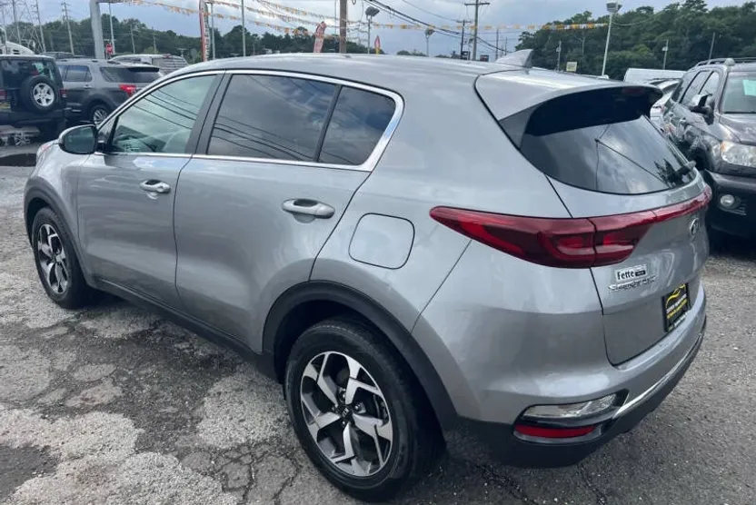 2021 Kia Sportage LX photo 1