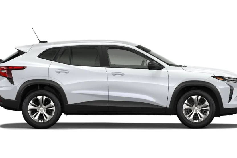 2026 Chevrolet Trax LS photo 1