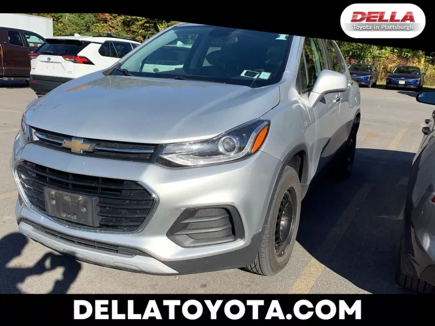 2017 Chevrolet Trax LT photo 1