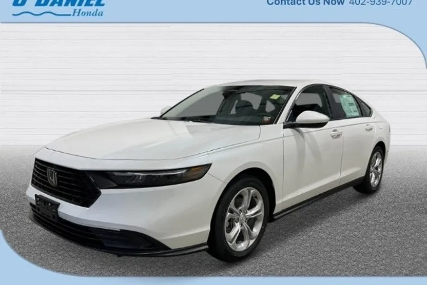 2025 Honda Accord LX photo 1