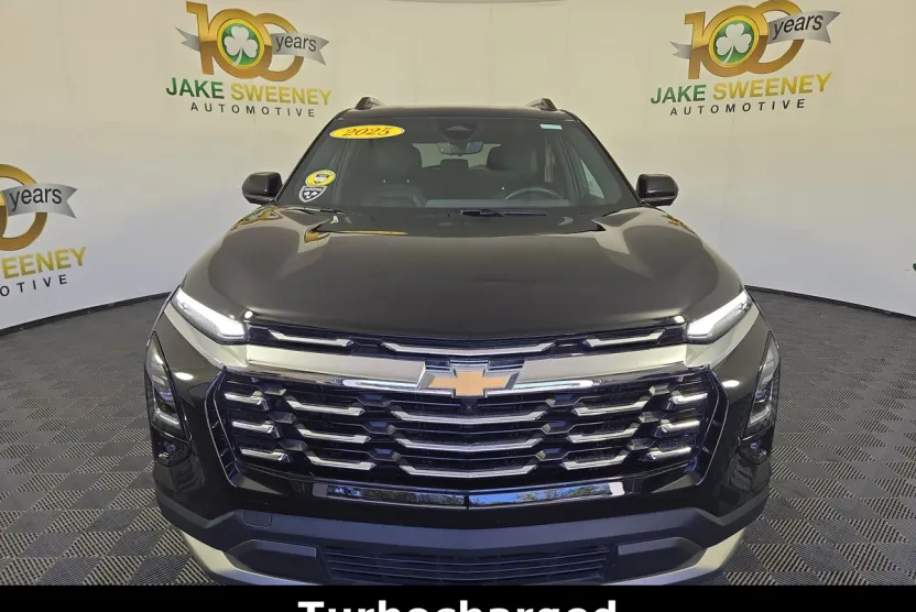 2025 Chevrolet Equinox LT photo 1