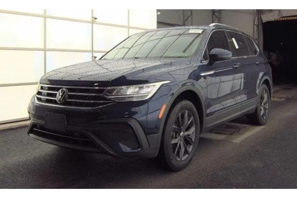2022 Volkswagen Tiguan SE photo 1