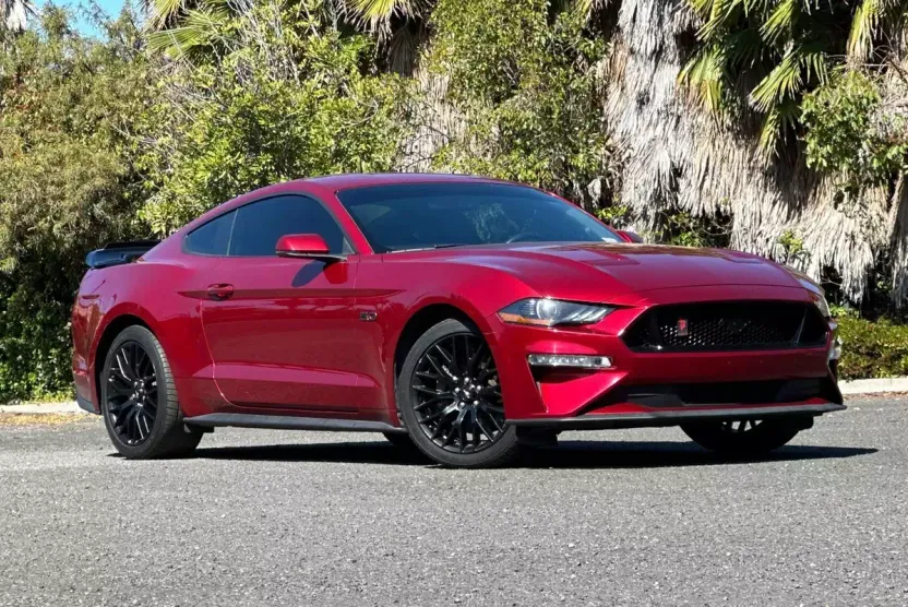 2019 Ford Mustang GT Premium photo 1