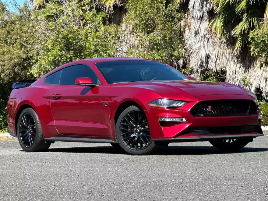 2019 Ford Mustang GT Premium photo 1