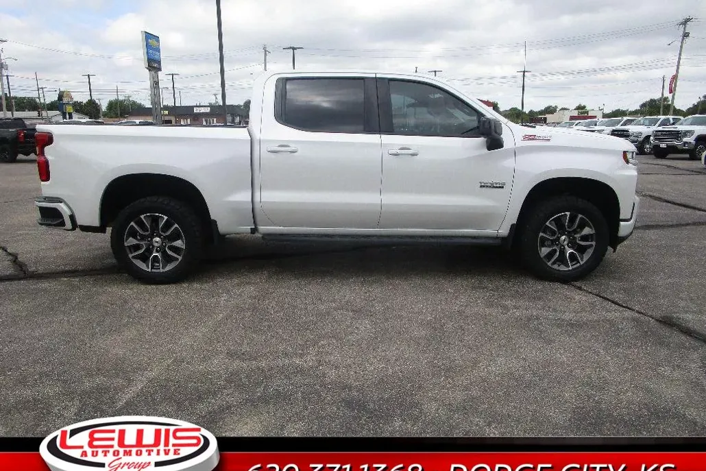 2022 Chevrolet Silverado 1500 RST photo 1