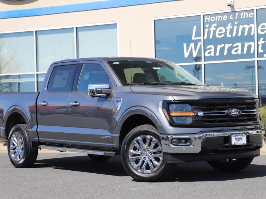 2025 Ford F-150 XLT photo 1