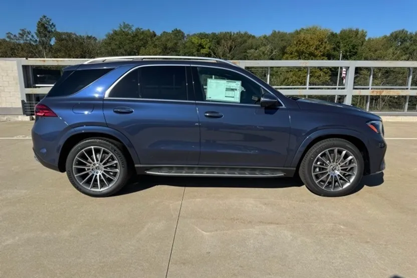 2026 Mercedes Benz GLE 450 4MATIC photo 1