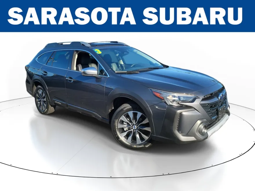 2023 Subaru Outback Touring XT photo 1
