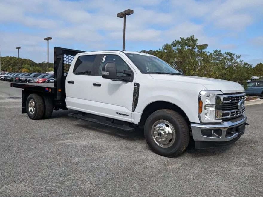 2024 Ford F-350 XL photo 1