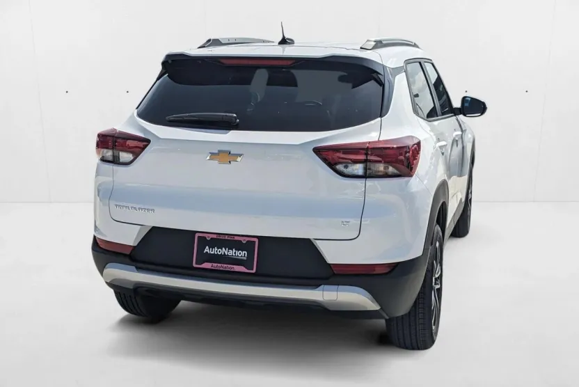 2026 Chevrolet Trailblazer LT photo 1