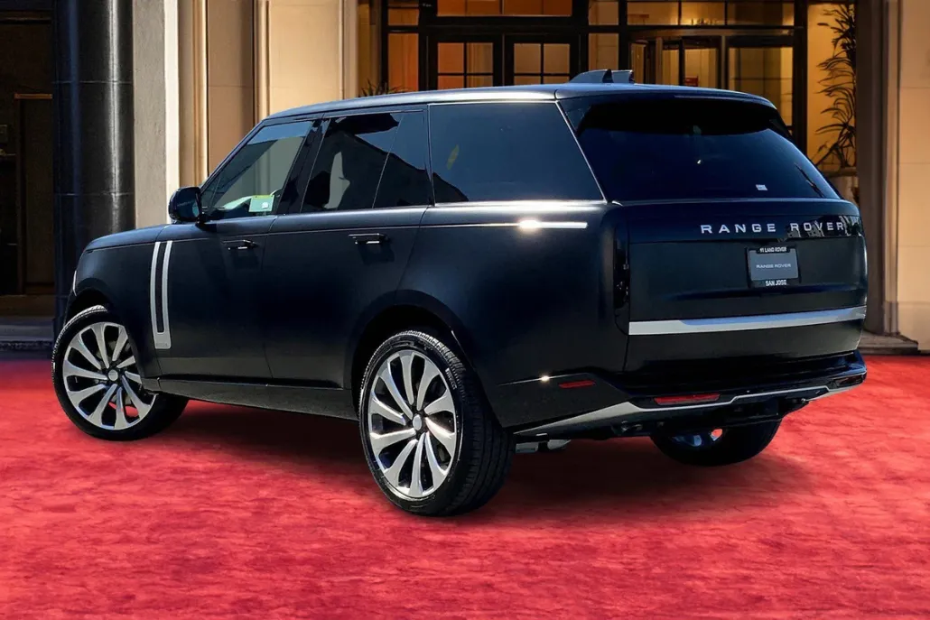 2025 Land Rover Range Rover Autobiography photo 1