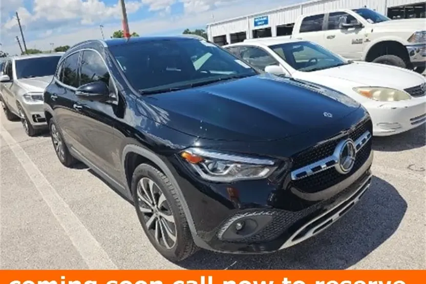 2023 Mercedes Benz GLA 250 4MATIC photo 1