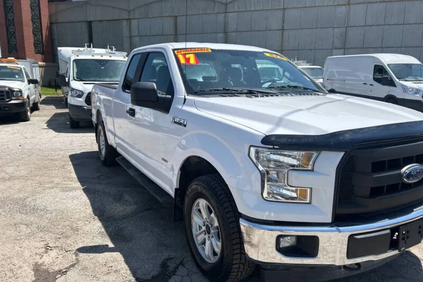 2017 Ford F-150 XL photo 1