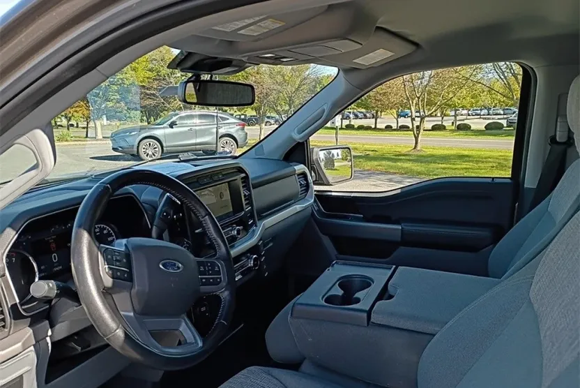 2022 Ford F-150 XLT photo 1