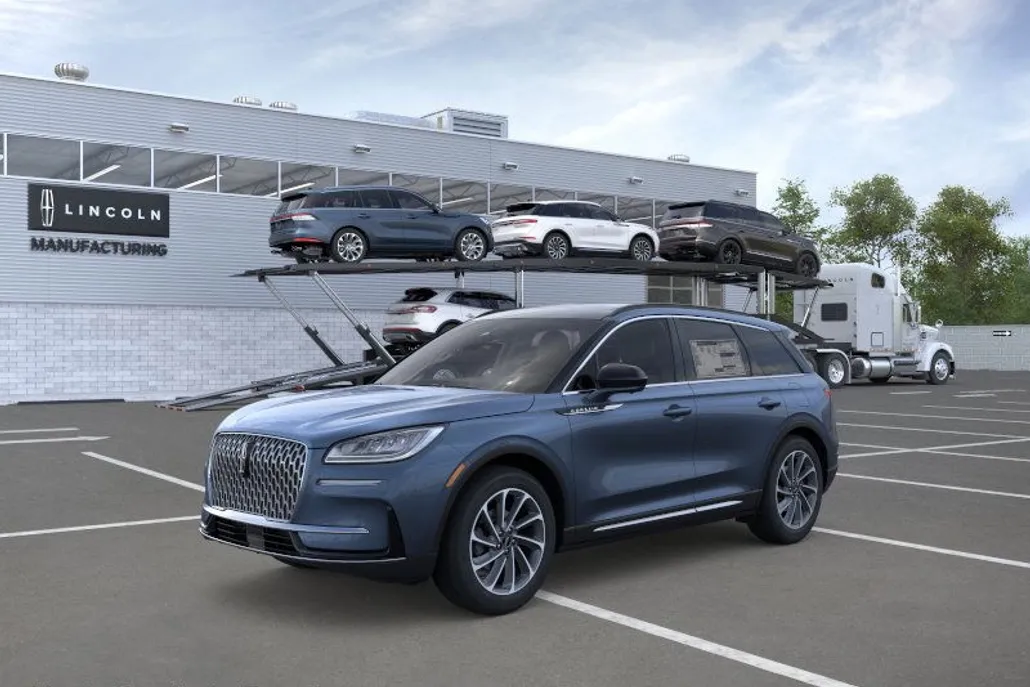 2025 Lincoln Corsair Premiere photo 1
