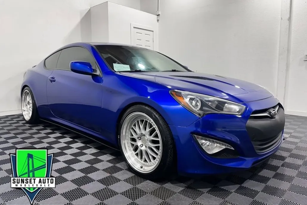 2013 Hyundai Genesis Coupe 2.0T Premium photo 1